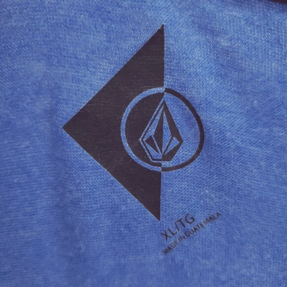 Volcom T-Shirt Mens XL Blue Black Striped Cotton V-Neck Pullover Classic Tee - Picture 5 of 9